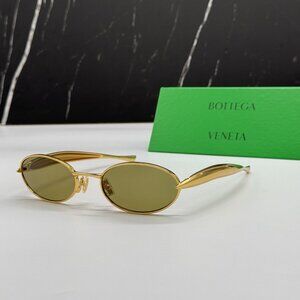 NEW BOTTEGA VENETA SUNGLASSES GOLD WOMEN OVAL EYEWEAR BOTTEGA VENETA BV1386S 006